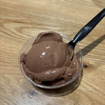 Super Chix - Chocolate Custard - Chicken Shop Near Me - Sandy, Utah Super Chix - Chocolate Custard - Chicken Shop Near Me - Sandy, Utah