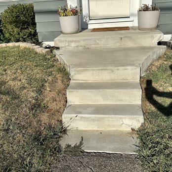 Ryan's Sidewalk and Patio Repair - Crack on the main pad - Masonry/Concrete Near Me Ryan's Sidewalk and Patio Repair - Crack on the main pad - Masonry/Concrete Near Me
