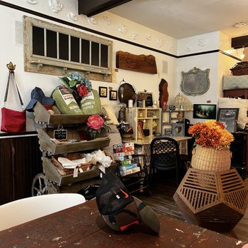 Blue Pig Bakery - Inside - Bakeries Near Me - Newport, Oregon