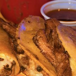 OjosLocos Sports Cantina - Birria de Res