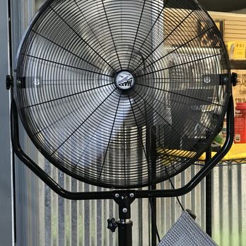 Desert RV Service & Repair - Huge, at least 3 ft fan that cools the waiting area. It's works very well! - RV Repair Near Me - Brawley, California