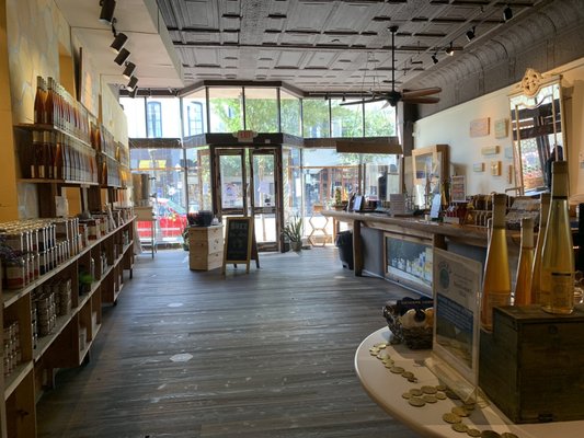 Savannah Bee Company by null