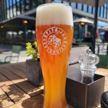 Jan Hein Klaas & Pit - Bier - Beer Bar Near Me - Kiel, SH