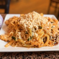 Thai Chili Bistro - Chicken Pad Thai