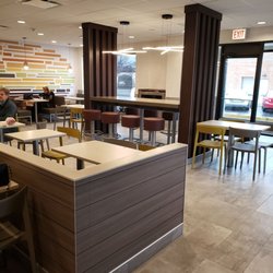 McDonald's - Open space dining