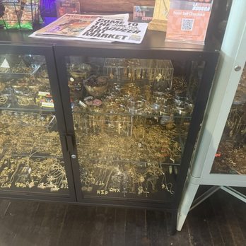 LaRayia’s Bodega - Jewelry - Vegan Near Me - Atlanta, Georgia LaRayia’s Bodega - Jewelry - Vegan Near Me - Atlanta, Georgia