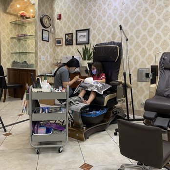 Highlands Nails & Spa - 100% Princess treatment! - Nail Salons Near Me - Las Vegas, Nevada Highlands Nails & Spa - 100% Princess treatment! - Nail Salons Near Me - Las Vegas, Nevada