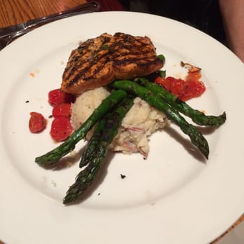 Glacier BrewHouse - The salmon was divine - American Near Me - Anchorage, Alaska