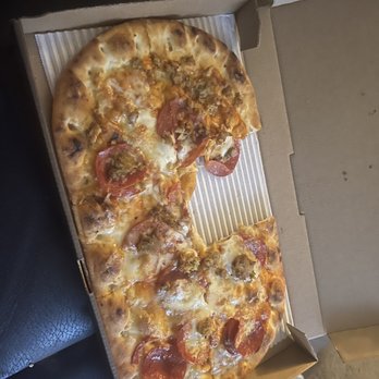 Panera Bread - Sausage and pepperoni flat bread pizza - Sandwiches Near Me - Niagara Falls, New York Panera Bread - Sausage and pepperoni flat bread pizza - Sandwiches Near Me - Niagara Falls, New York