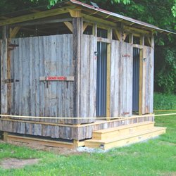 Howlin HIll Campground - Spring fed showers