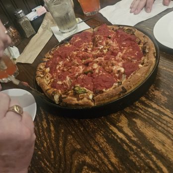 Uno Pizzeria & Grill - Chicago Deep Dish - Supreme - Pizza Near Me - Orlando, Florida