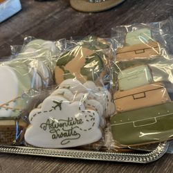 LK’s Bake Shop - Custom cookies