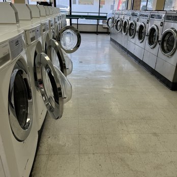 Gateway Laundromat - Laundromat Near Me - Pico Rivera, California