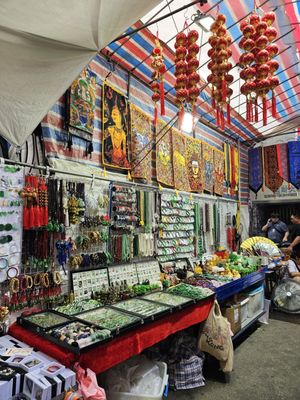 Ladies' Market by null
