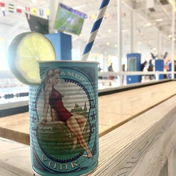 Beachside Social - Cocktail Bars Near Me - Virginia Beach, Virginia