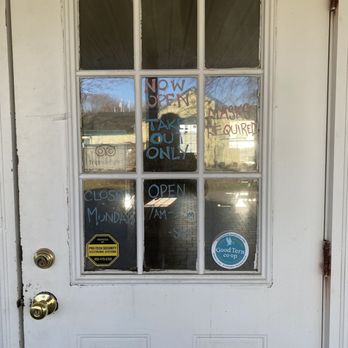 Hole In the Wall Bagels - a closed door - Bagels Near Me - Rockland, Maine Hole In the Wall Bagels - a closed door - Bagels Near Me - Rockland, Maine