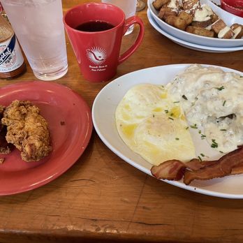 Ruby Slipper Decatur - Biscuits & Gravy with a side of fried chicken - Breakfast & Brunch Near Me - New Orleans, Louisiana Ruby Slipper Decatur - Biscuits & Gravy with a side of fried chicken - Breakfast & Brunch Near Me - New Orleans, Louisiana