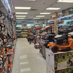 Toole's Ace Hardware of Colonial