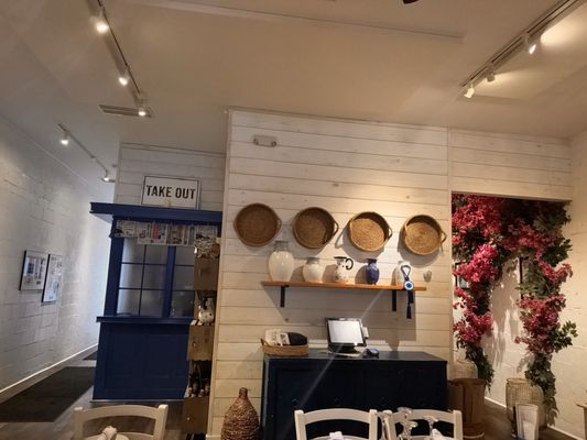 Kouzina Greek Taverna and Bar by null