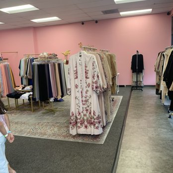 La Zwina Boutique - Women's Clothing Near Me - Anaheim, California