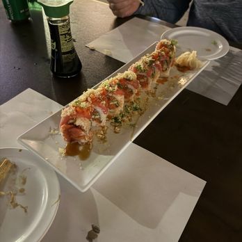 Kazama Sushi - Hawaiian Role - Sushi Bars Near Me - Claremont, California