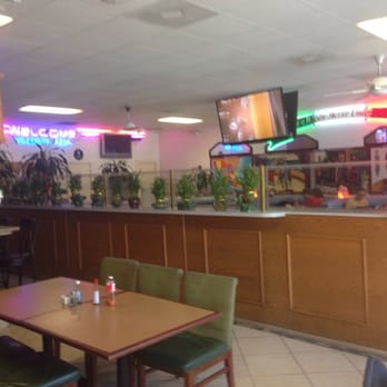 Costa Azul - Dining room - Seafood Near Me - Burbank, California Costa Azul - Dining room - Seafood Near Me - Burbank, California