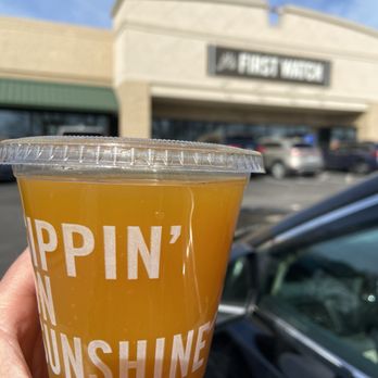 First Watch - Mango Passion Palmer sans ice - Breakfast & Brunch Near Me - Olathe, Kansas