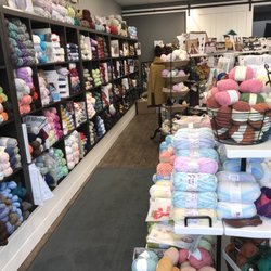 Knit2 Yarns