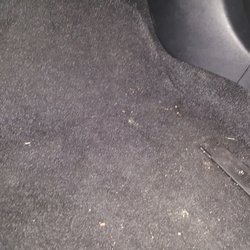 Budget Rent A Car - Dirty carpet