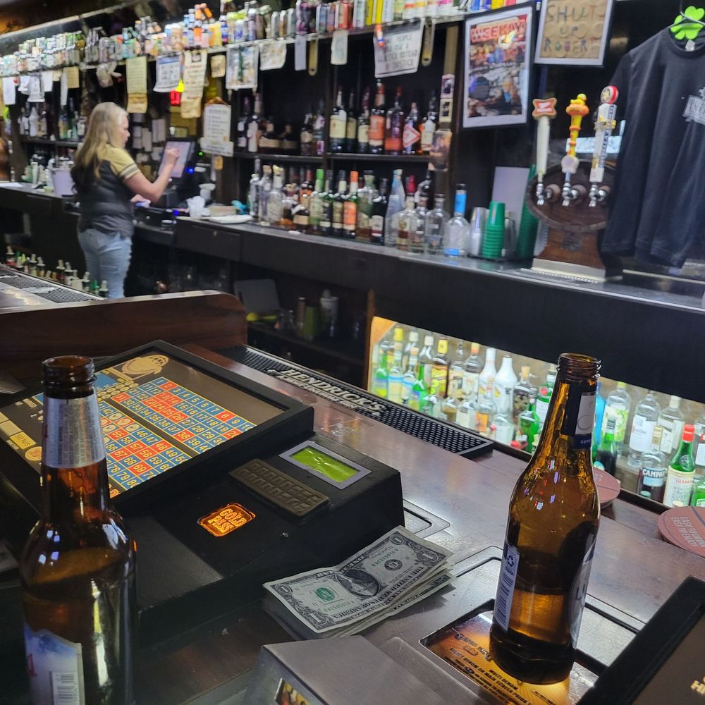 Huntridge Tavern - Dive Bars Near Me - Las Vegas, Nevada