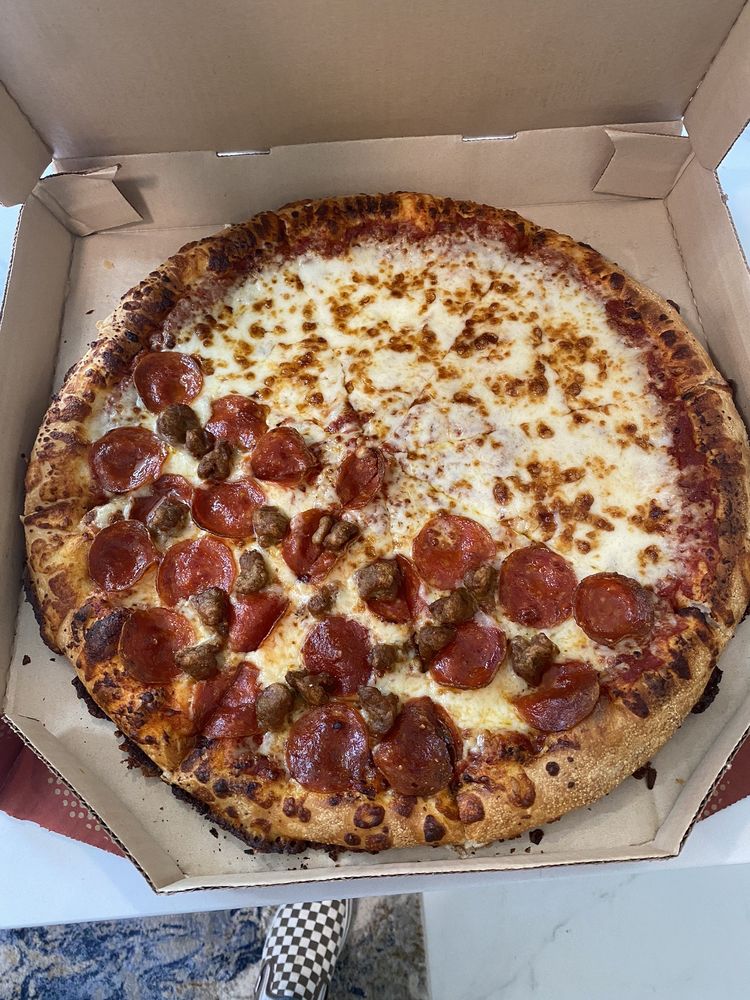 PIZZA HUT Updated October 2024 10 Reviews 1345 Washington St