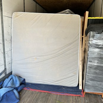 Bronco Moving - Mattress not wrapped, ruined, have to replace - Movers Near Me - Parker, Colorado