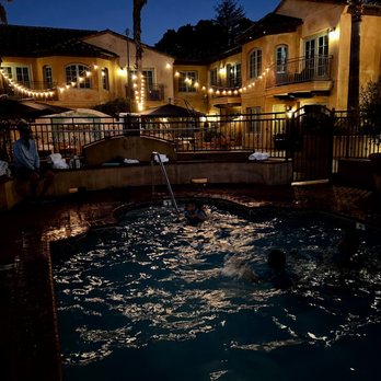 Hotel Los Gatos - Pool & courtyard at night - Hotels Near Me - Los Gatos, California Hotel Los Gatos - Pool & courtyard at night - Hotels Near Me - Los Gatos, California