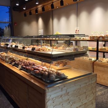 Tous Les Jours - Pastry aisle - Bakeries Near Me - Glenview, Illinois Tous Les Jours - Pastry aisle - Bakeries Near Me - Glenview, Illinois