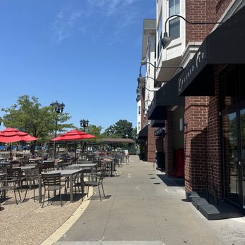 Crushed Red - New American Near Me - Kirkwood, Missouri