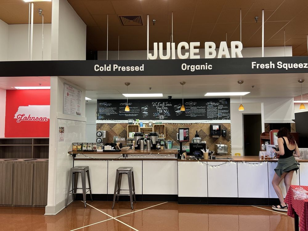 EARTH FARE Updated August 2024 49 Photos & 31 Reviews 1735 W