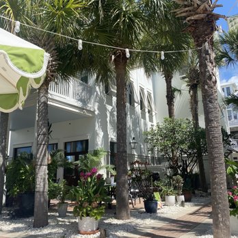 Salty Bottle & Brew  - Wine Tasting Room Near Me - Rosemary Beach, Florida