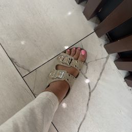 Live the color! Feet are so soft! Live the color! Feet are so soft!