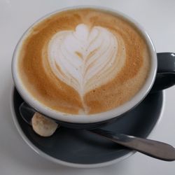 Este Kitchen - Decaf latte