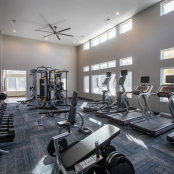 HUB13 - Apartments Near Me - Oak Creek, Wisconsin