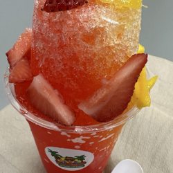 Mango's Ice Cream and Snacks - Mango strawberry