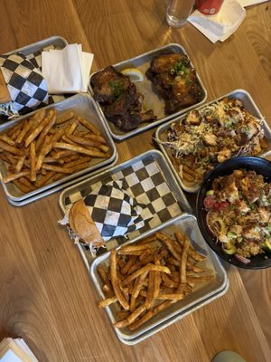 Foghorn Taproom by null