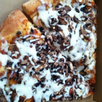 Seniore's Pizza - Lunch special with mushroom - Pizza Near Me - Berkeley, California