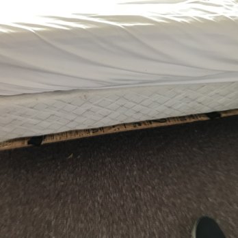 Luray Caverns Motel East - Danger - Hotels Near Me - Luray, Virginia