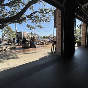Fortunate Son - Patio - Pizza Near Me - Garland, Texas