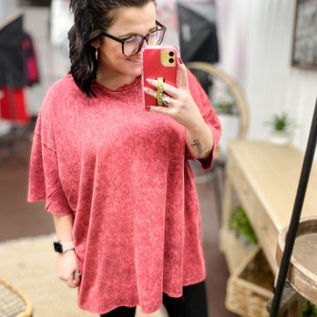 Ellis Mercantile Boutique - Women's Clothing Near Me - Tyler, Texas Ellis Mercantile Boutique - Women's Clothing Near Me - Tyler, Texas