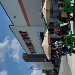 Wahlburgers