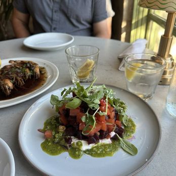 Georgie's - Beet Salad - Bars Near Me - Georgetown, Texas