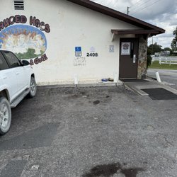 Sauced Hogs BBQ Bar & Grill