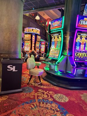 Silver Legacy Reno - A Caesars Rewards Destination by null
